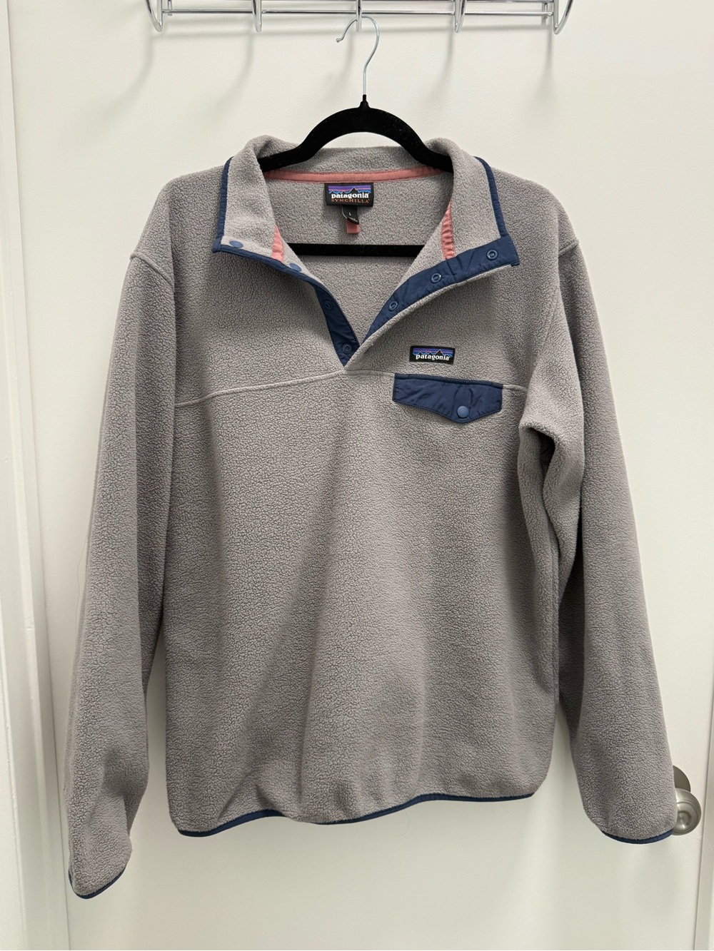 Patagonia Light Gray Fleece Pullover with Navy Trim